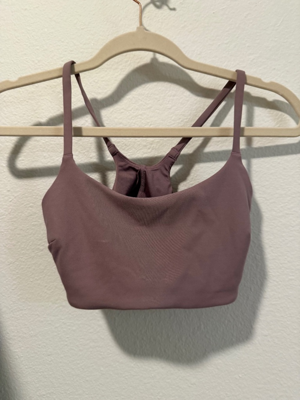 NWOT Lululemon Lavender Lux Wunder Train Strappy Bra C/D Cup, Size 4